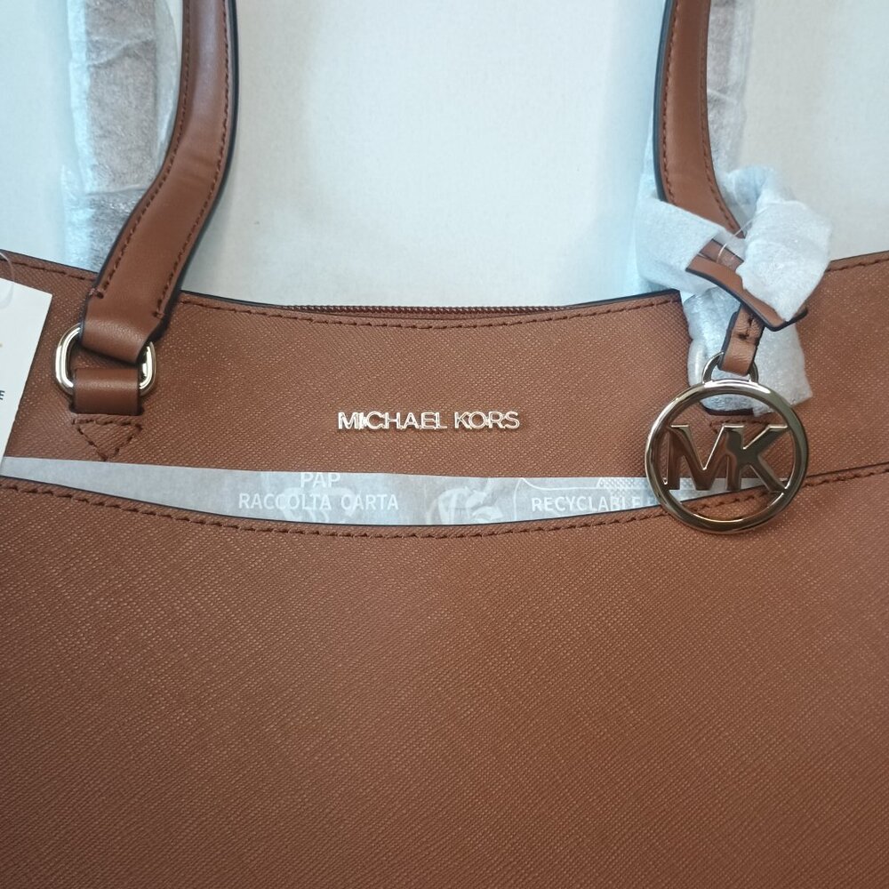 Micheal Kors Saffiano Leather Jet Set Travel tote- Authenticated Brand New - Picture 14 of 17